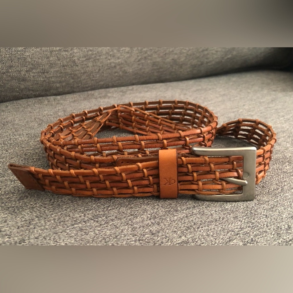 Calvin Klein Vintage Leather Weave Belt Size Large 42” in Total Length